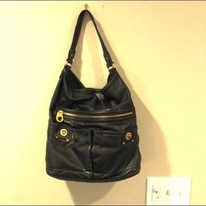 Marc Jacobs Totally Turnlock Faridah Black Hobo